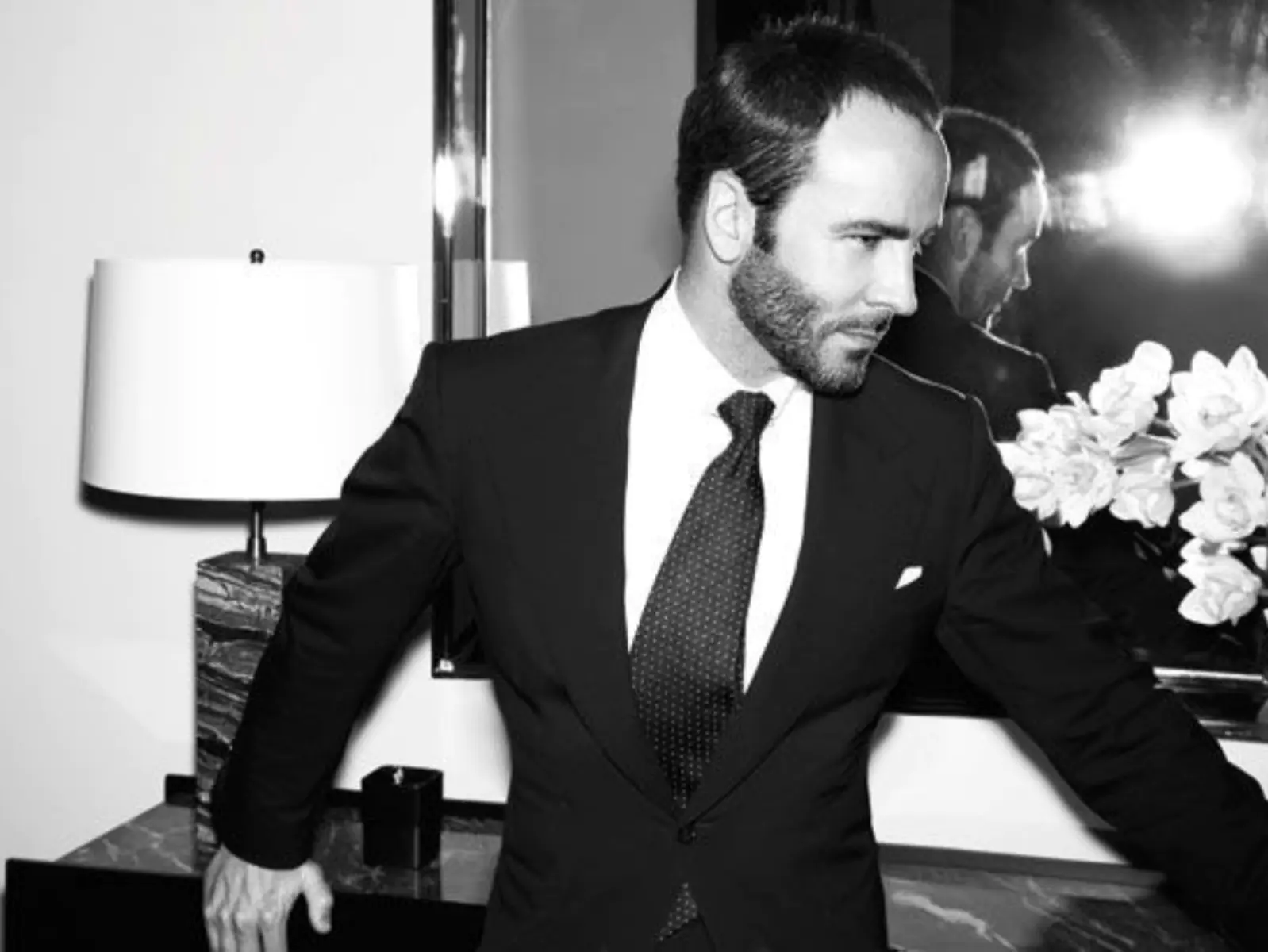 解密傳奇設計師 Tom Ford：讓 Gucci 起死回生的關鍵、遭 Saint Laurent 批評「毀了他的職業生涯」？！