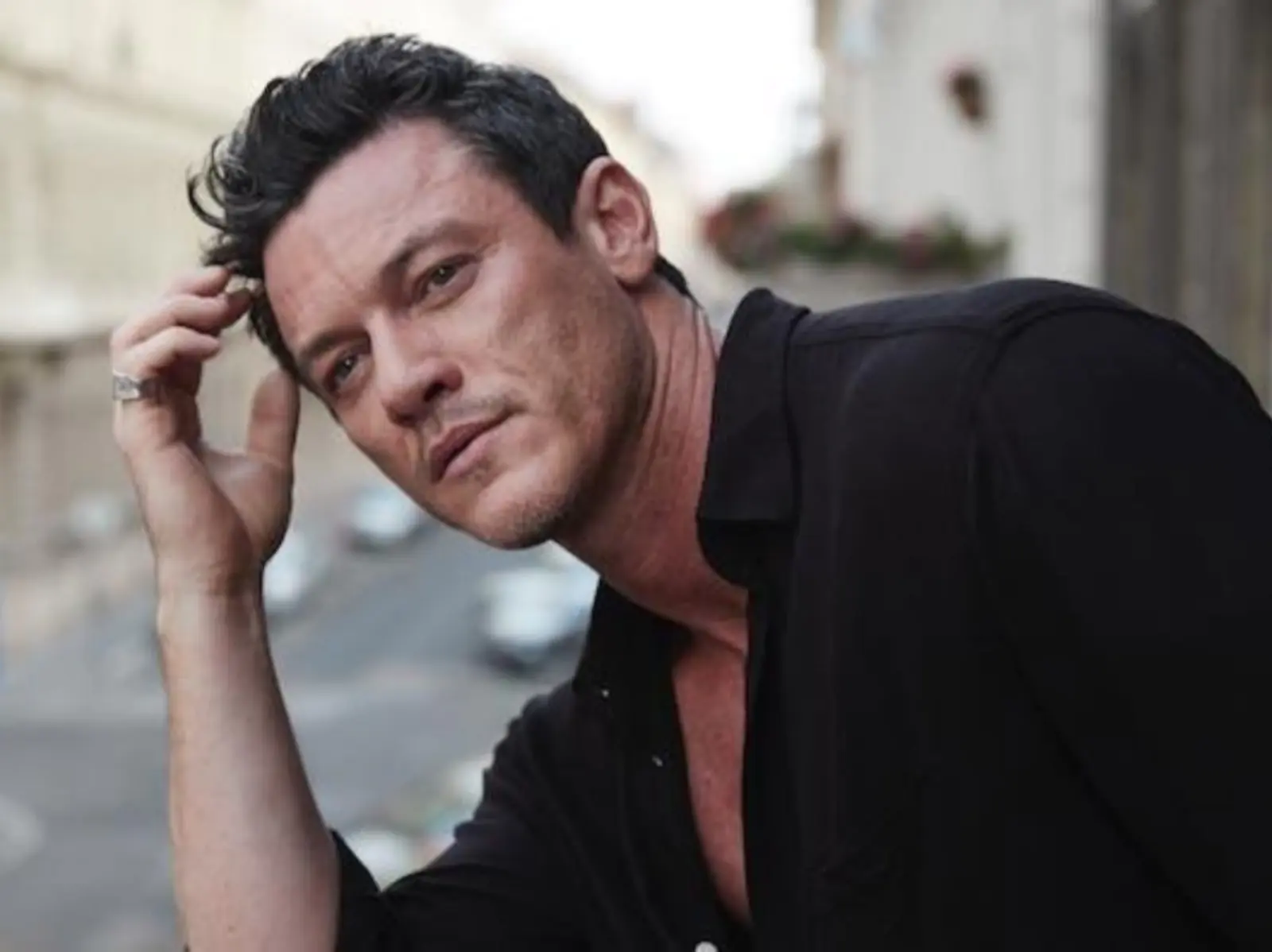 《台北追緝令》路克伊凡斯 Luke Evans 6 件事：反派發電機、音樂劇出身聲線爆性感！