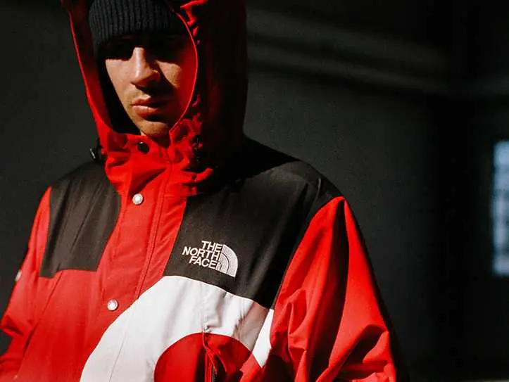 2022春節／Supreme 聯名、Sacai 合作鞋等 5 款過年「紅色單品」推薦，誰還敢說你俗氣？
