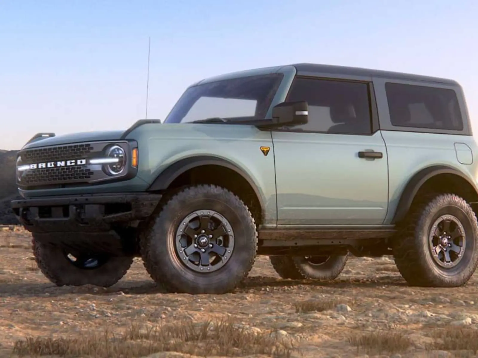 福特 Bronco 越野車超搶手！一台新車要等 18 個月，美國女車主買現貨引討論！
