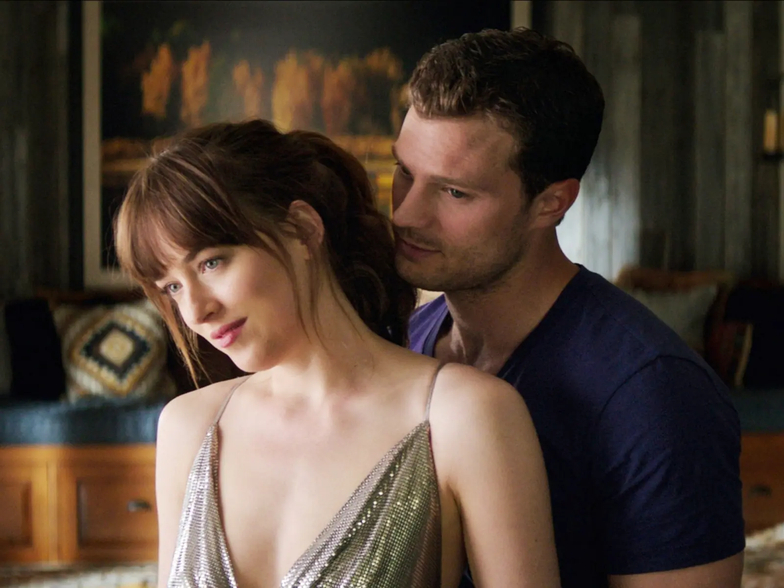 關於達珂塔強生 Dakota Johnson 的 5 件事：又純又慾夢中情人，連馬斯克都搶追求！
