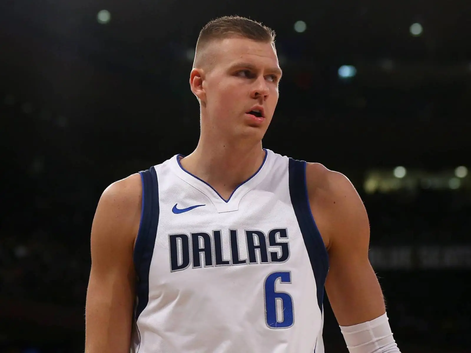 NBA／獨行俠 Kristaps Porzingis 被送到巫師，丁威迪、Montrezl Harrell 被交易！