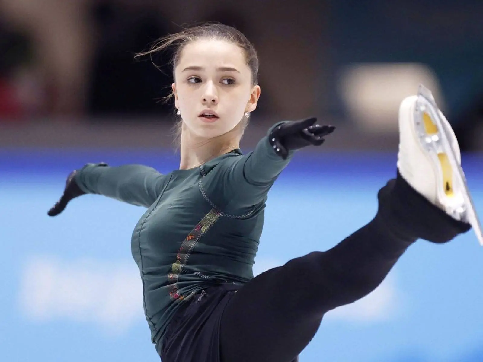 冬奧／俄羅斯花式滑冰美少女 Kamila Valieva 禁藥風波，本人親曝：「喝到祖父心臟病的藥水」造成藥檢未過！