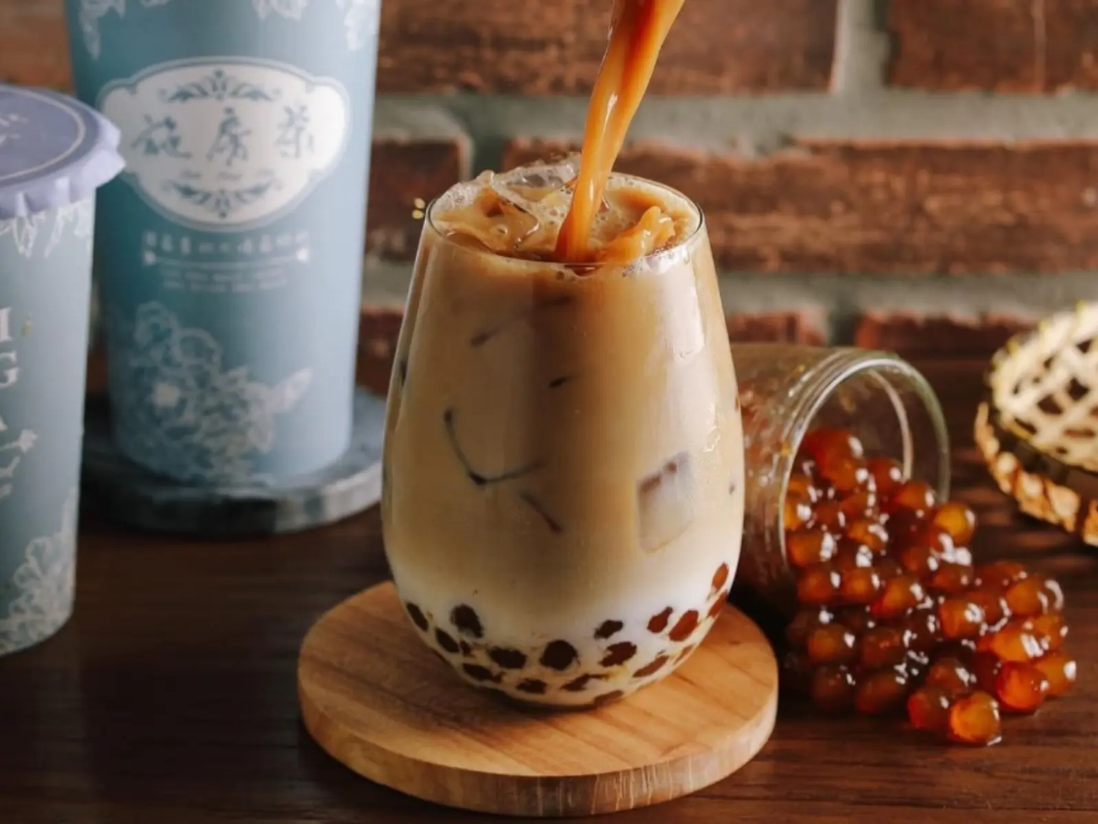 竹北飲料店推出一杯「385 元」超奢華手搖飲，老闆曝光「高價原因」！