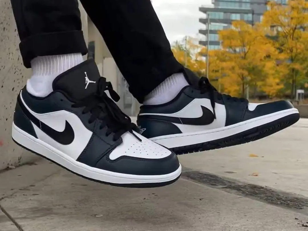 Air Jordan 1、Nike Dunk  等 5 款「吸睛爆擊」低筒球鞋盤點，還不來一雙鞋櫃定番嗎？