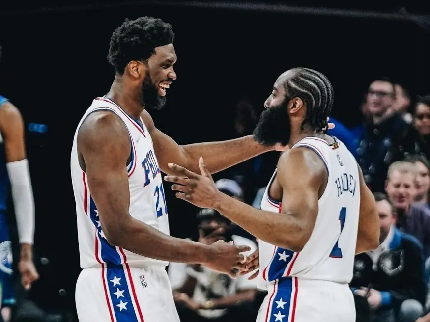 NBA／Harden 聯手 Embiid 首場合體狂轟 61 分，賽後 Embiid 受訪：「這是我生涯遇過最大空擋！」