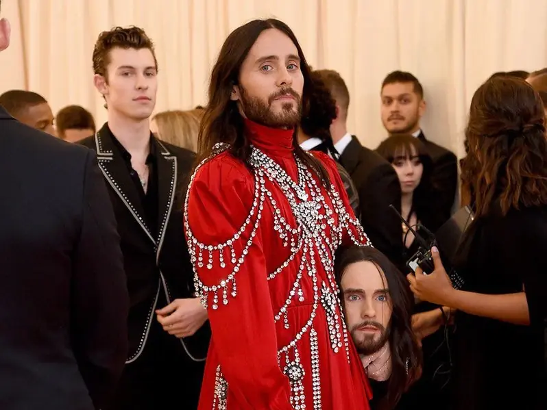 傑瑞德雷托 Jared Leto 五大風格穿搭整理，就連「獵奇時尚」他都能完美駕馭！