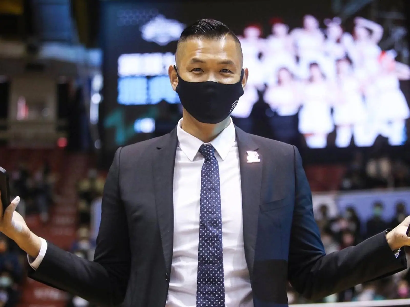 PLG／P. League+ 影片錄下攻城獅 DJ 疑似與「黑人」陳建州爆口角引爭議，聯盟：「將討論更嚴謹規範！」