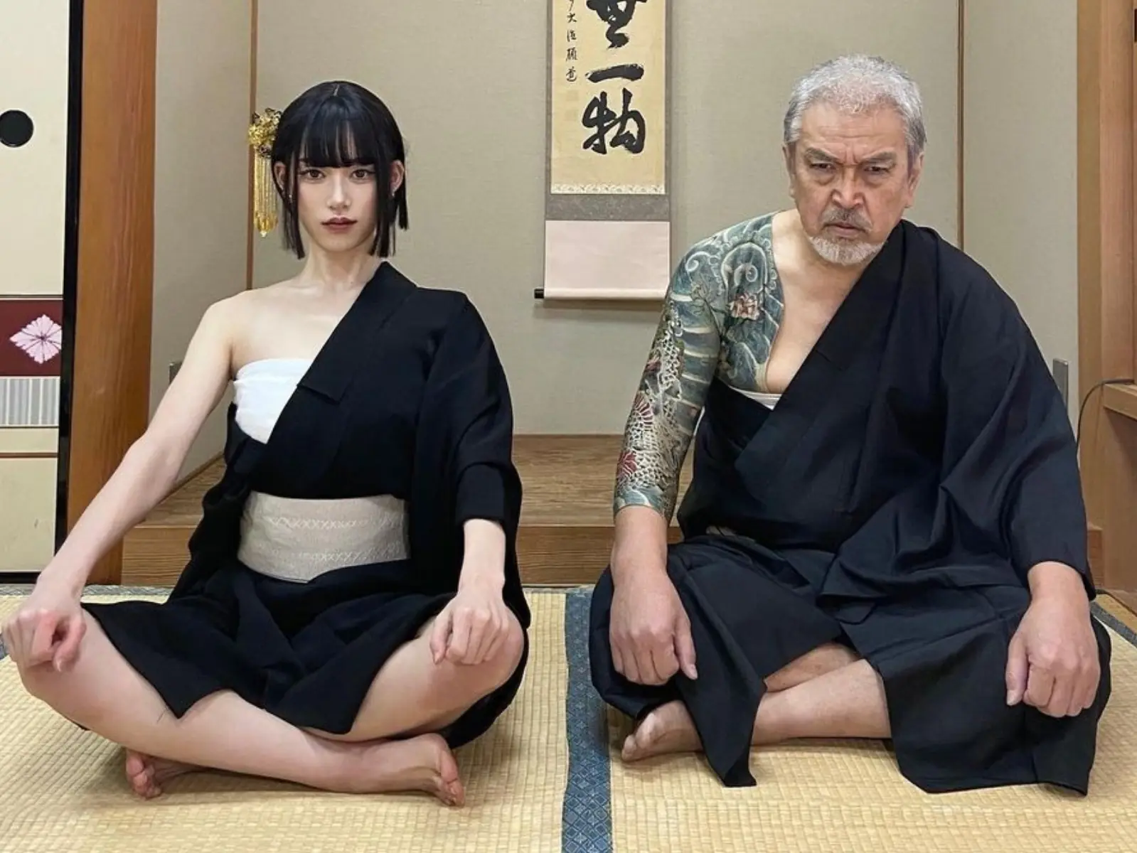 日本父女 Cosplay 黑道家族爆紅！女兒太正引網跪喊：「岳父好！」