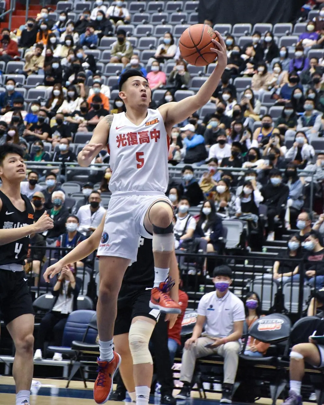 HBL／光復高中擊敗南山封王，最強高中生陳將双「關門絕殺」幫助球隊拿下首冠！