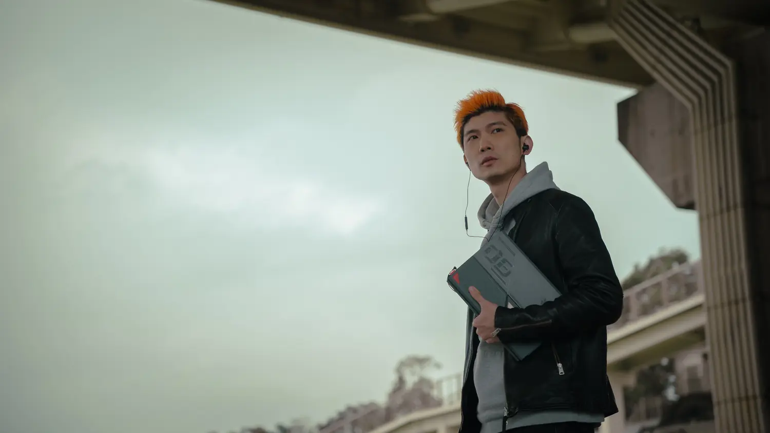 電競平板跟音樂都要有最完美的 Flow！快跟 DJ 問號一起盤點 ROG Flow Z13 最強亮點！