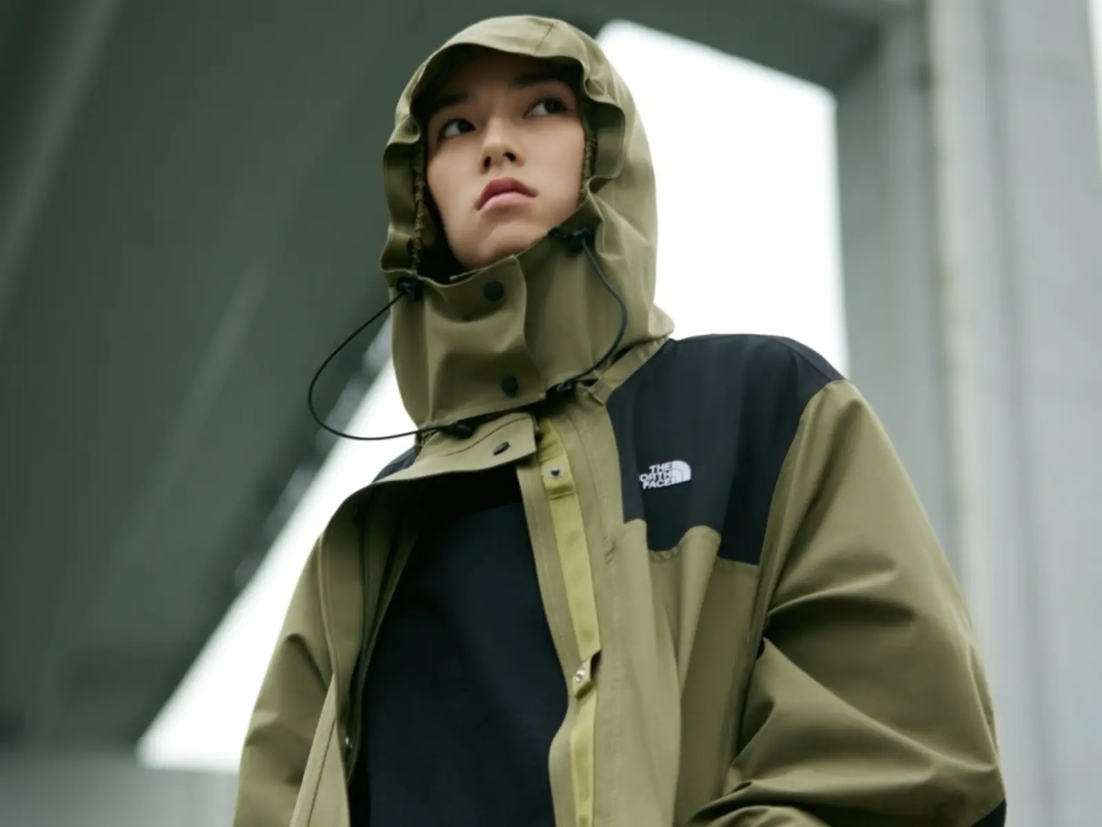 2022 盤點 THE NORTH FACE、UNIQLO、CLOTTEE 等 3 款春夏新品推薦，從機能實用到簡約百搭通通都有！