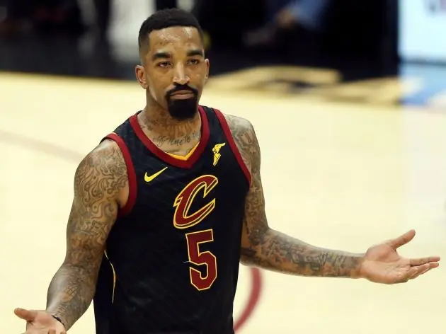 前 NBA 球星 J.R. Smith 秀出大學超高分成績單，竟引來網友底下留言開酸：「用 Excel 改成績騙人！」