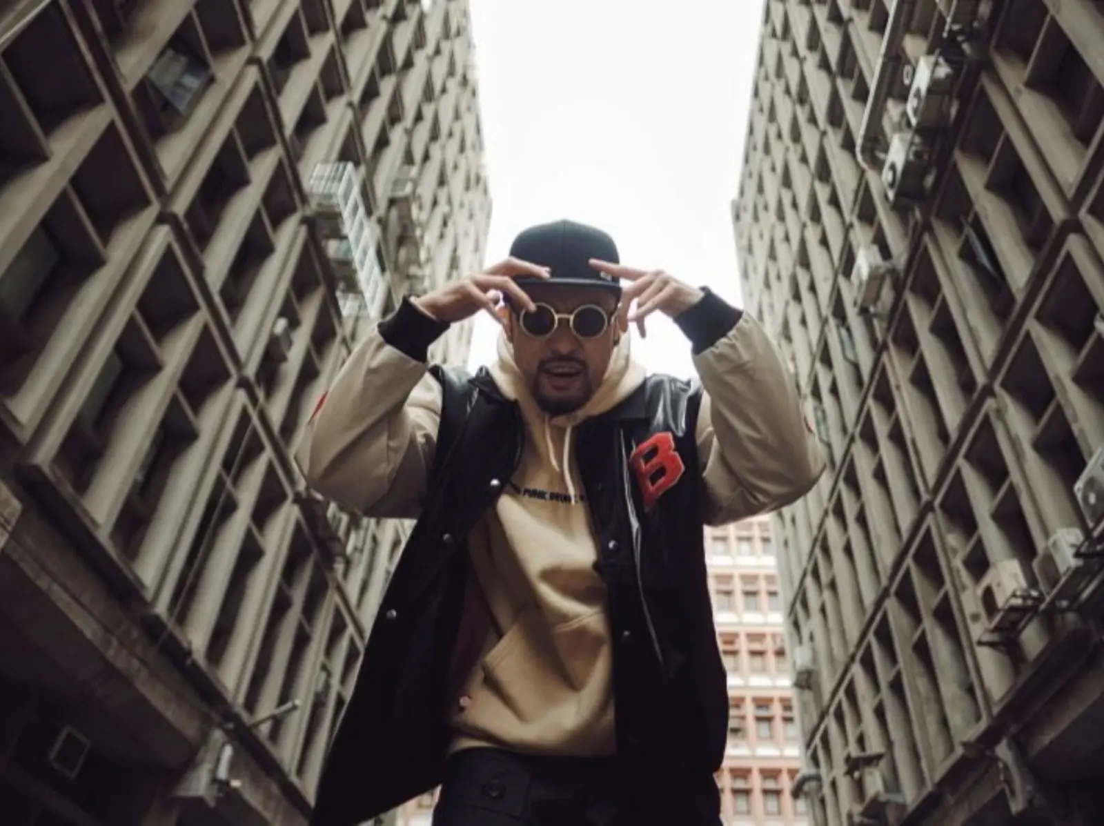 饒舌教父 MC HotDog 熱狗新歌狂噴〈他們根本不是 Rapper〉，瘦子躺槍：「他說我不是我就不是！」