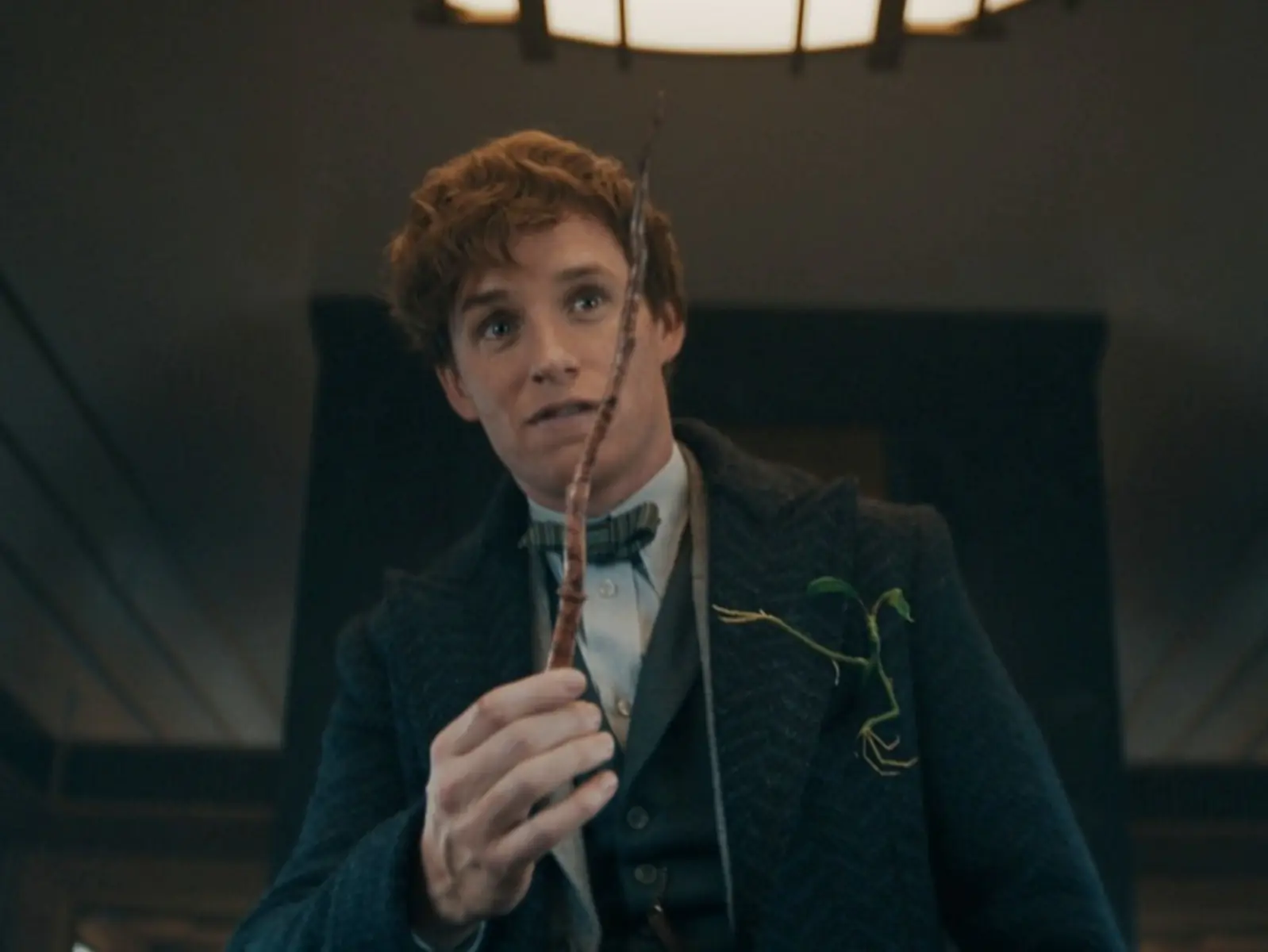《怪獸與鄧不利多的秘密》艾迪瑞德曼 Eddie Redmayne 送「紐特魔杖」給女兒，竟然不買帳！
