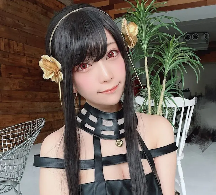 【野生抓正妹】宮本彩希 Cosplay《間諜家家酒》約兒、安妮亞！「爆乳身材、嘲諷臉」神還原！