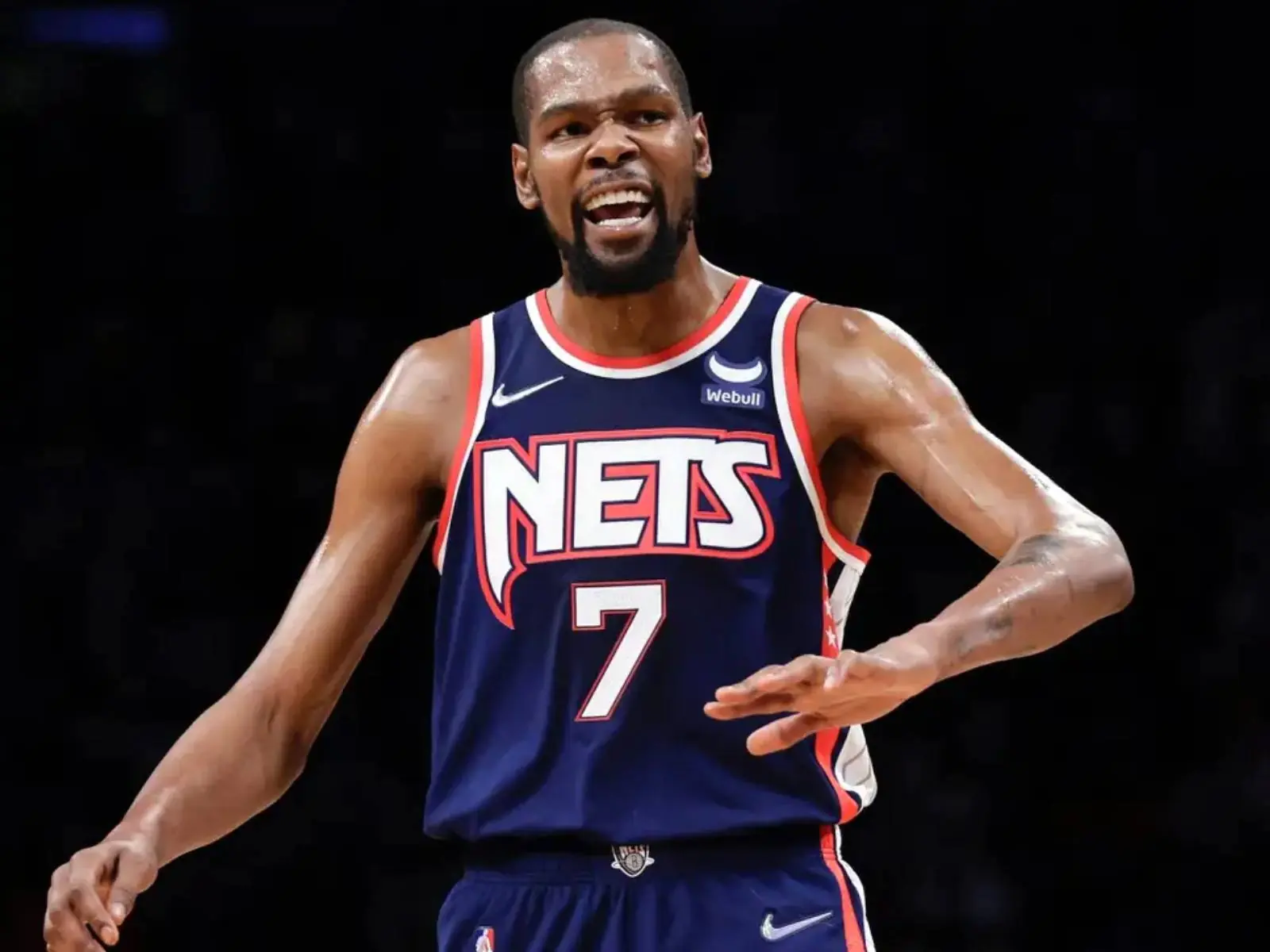 Kevin Durant 遭巴克利警告「不是領袖別說你是冠軍」，KD 發文回擊：「你靠強隊友」