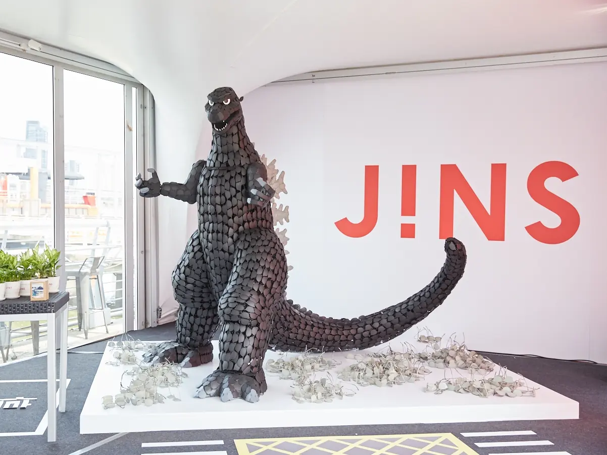 這個大怪獸的理念竟如此超前！快去大稻埕看 JINS「破鏡重生 - 哥吉拉」這個將近 70 年的環保大使真的太帥啦！