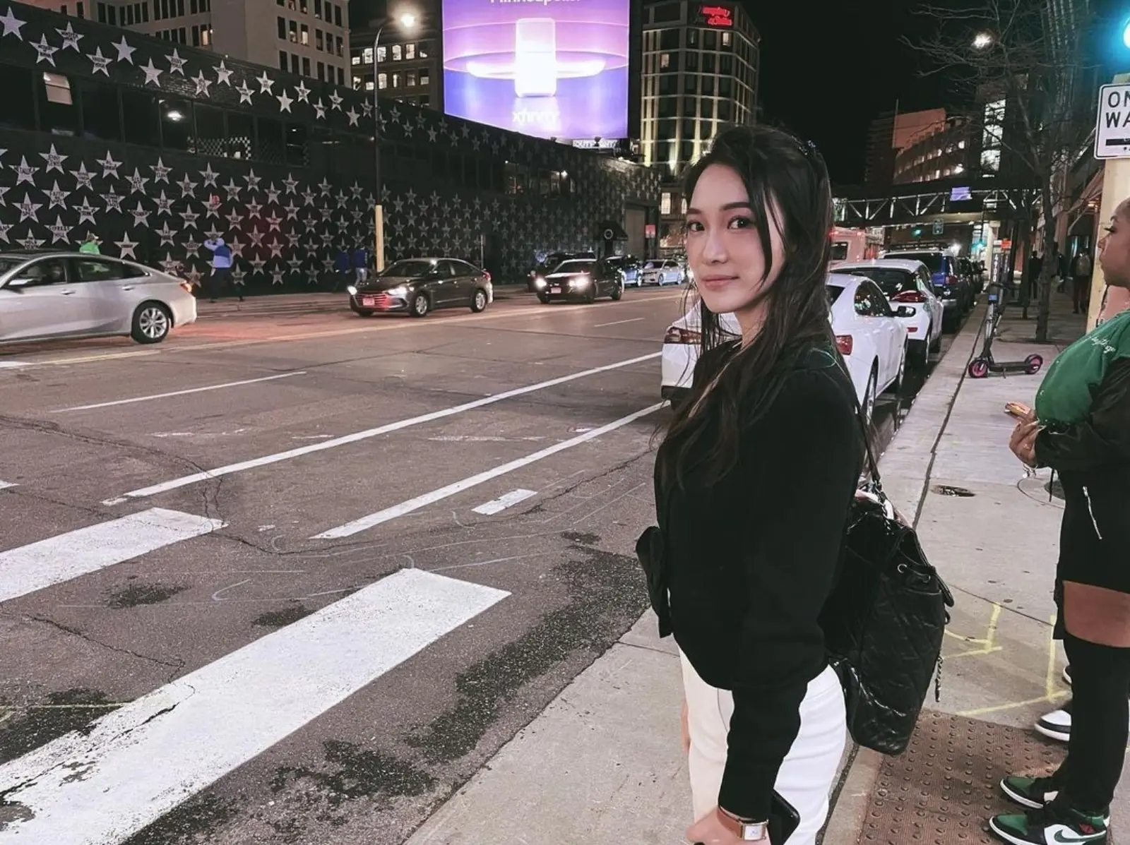 【野生抓正妹】NBA 場邊正妹記者電眼魅力驚人，直接收服球星與球迷們的心！