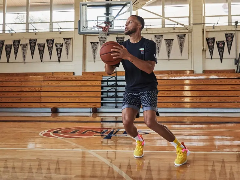 Stephen Curry 重返榮耀 5 大觀戰重點！全新戰靴 Curry Flow 9 創下輝煌戰績！