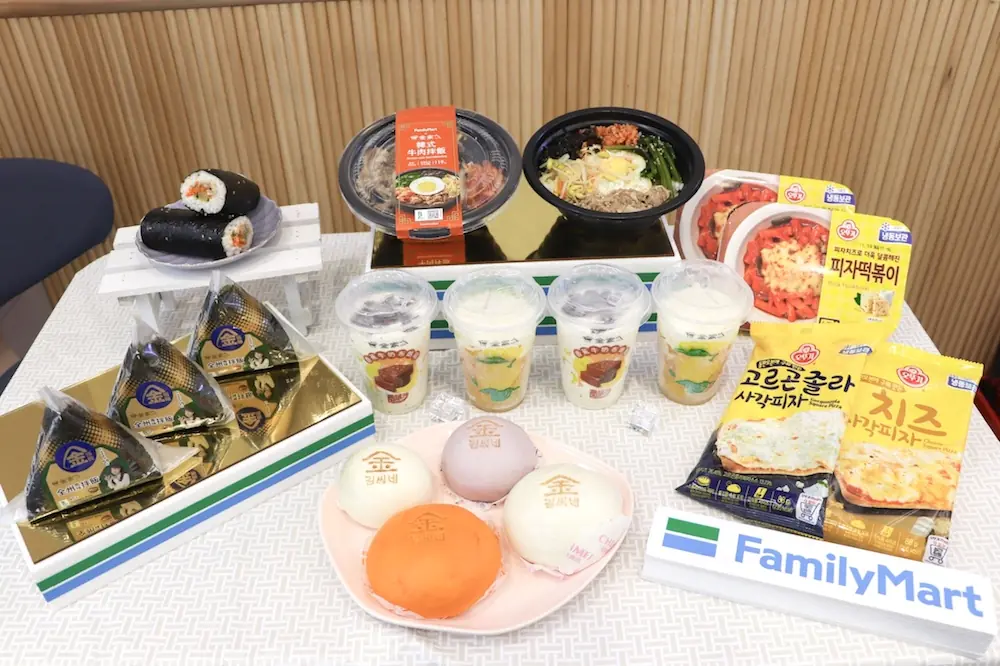 全家再度攜手 YouTuber「韓勾ㄟ金針菇」推出 9 款韓式料理，飯糰、拌飯、香蕉牛奶布朗尼酷繽沙等通通吃爆！