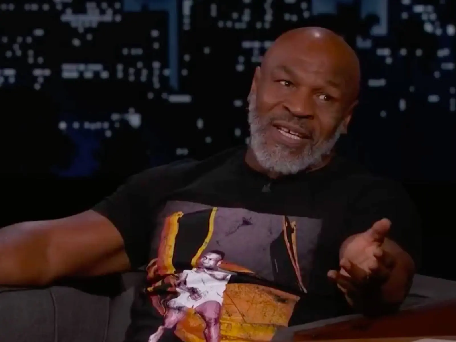 「拳王泰森」Mike Tyson 想與網紅屁孩 Jake Paul 打一場，喊話：「今年必須發生！」