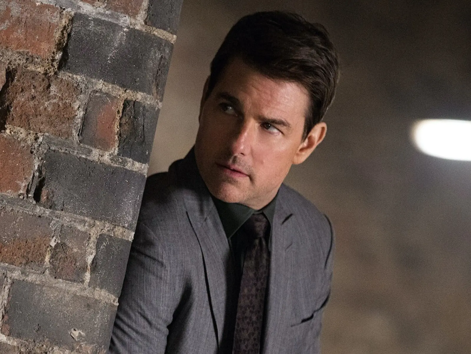 《不可能的任務：致命清算第一章》湯姆克魯斯 Tom Cruise 劇照曝光，手抓飛機高空吊掛驚呆全網！