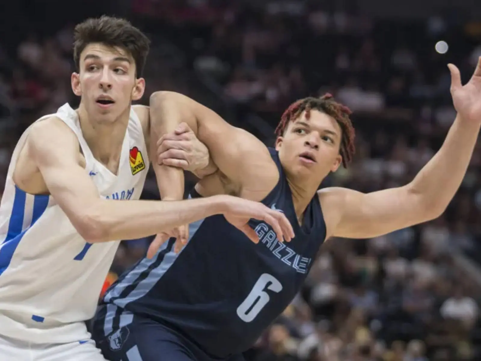 NBA／雷霆榜眼  Chet Holmgren 遭灰熊 127 公斤「巨獸」打點，禁區內線、三分皆守不住引討論！