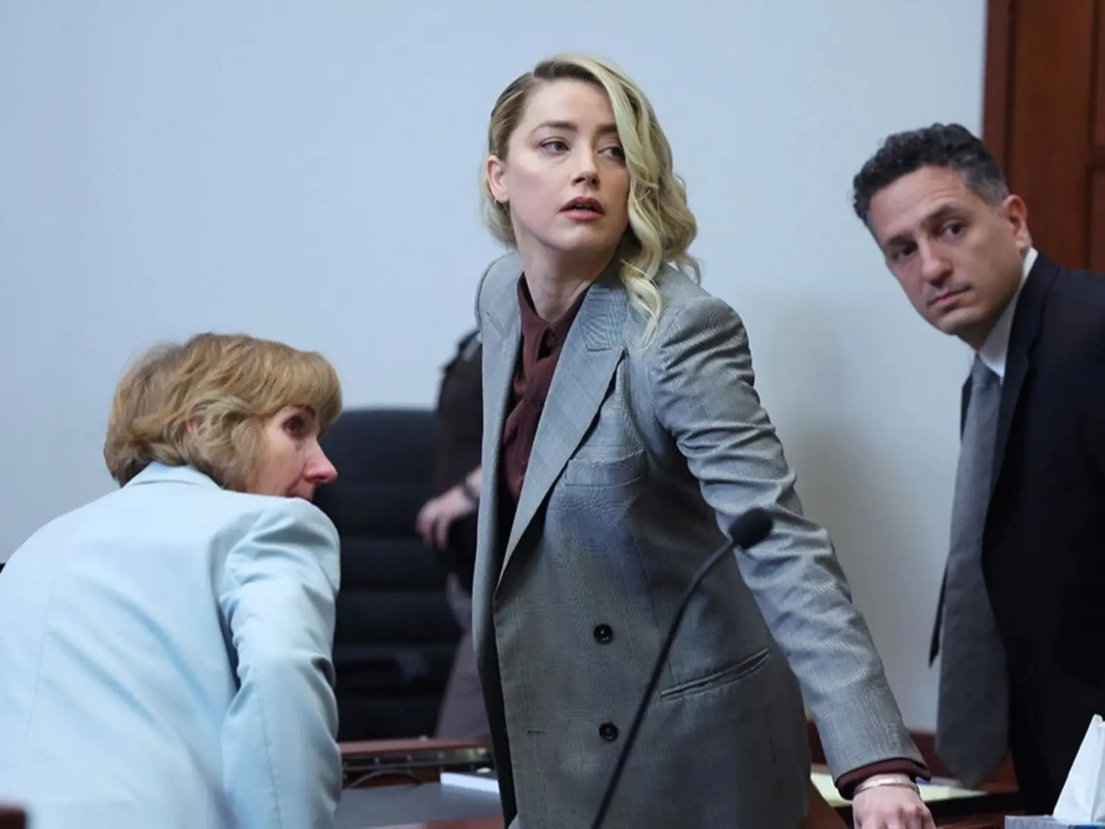 繼安柏赫德 Amber Heard 不服判決後，強尼戴普正式提起上訴展開回擊戰！