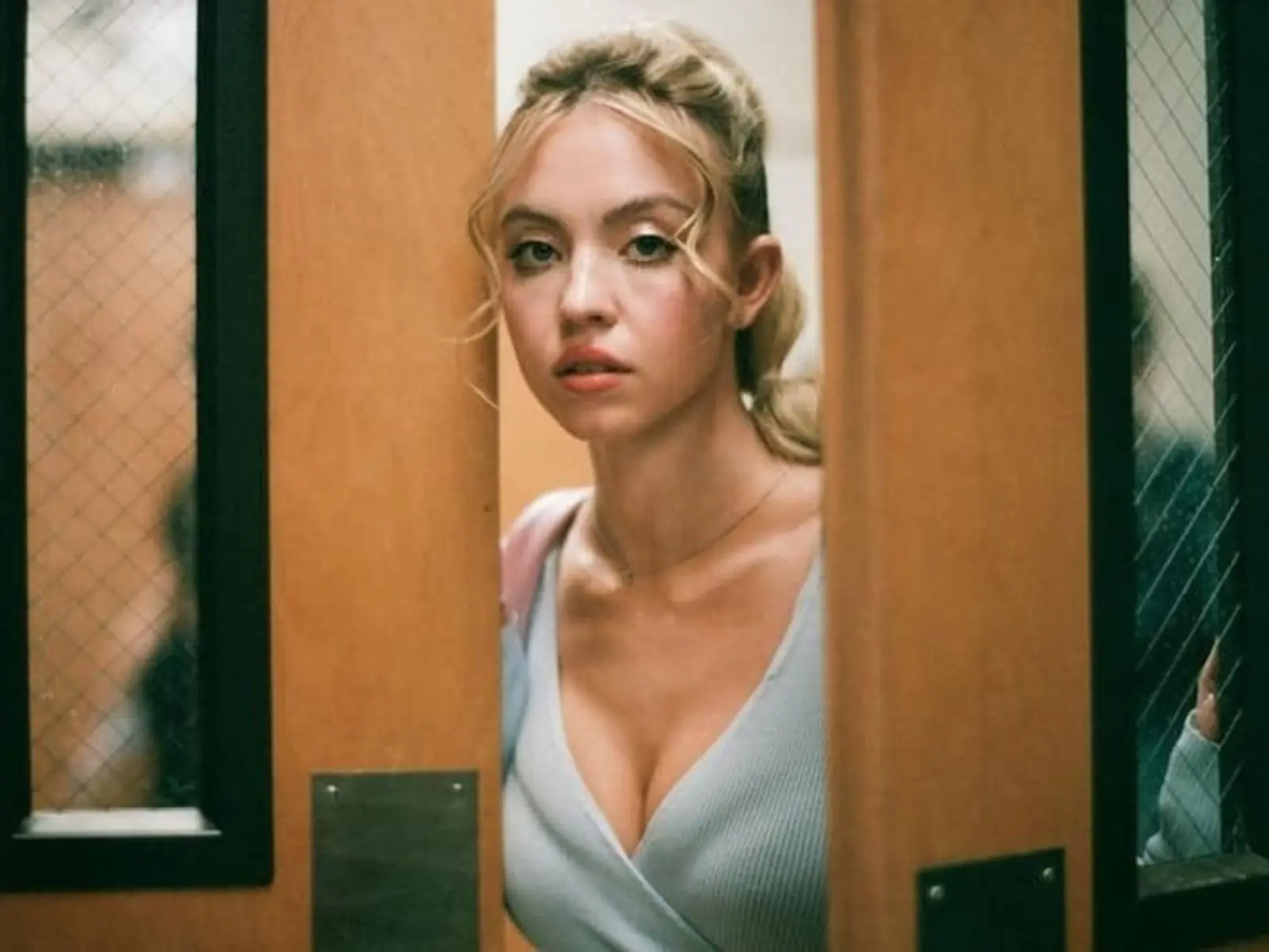 《蜘蛛夫人》席德妮史威尼 Sydney Sweeney 自爆：「暫停演出就沒有收入！」
