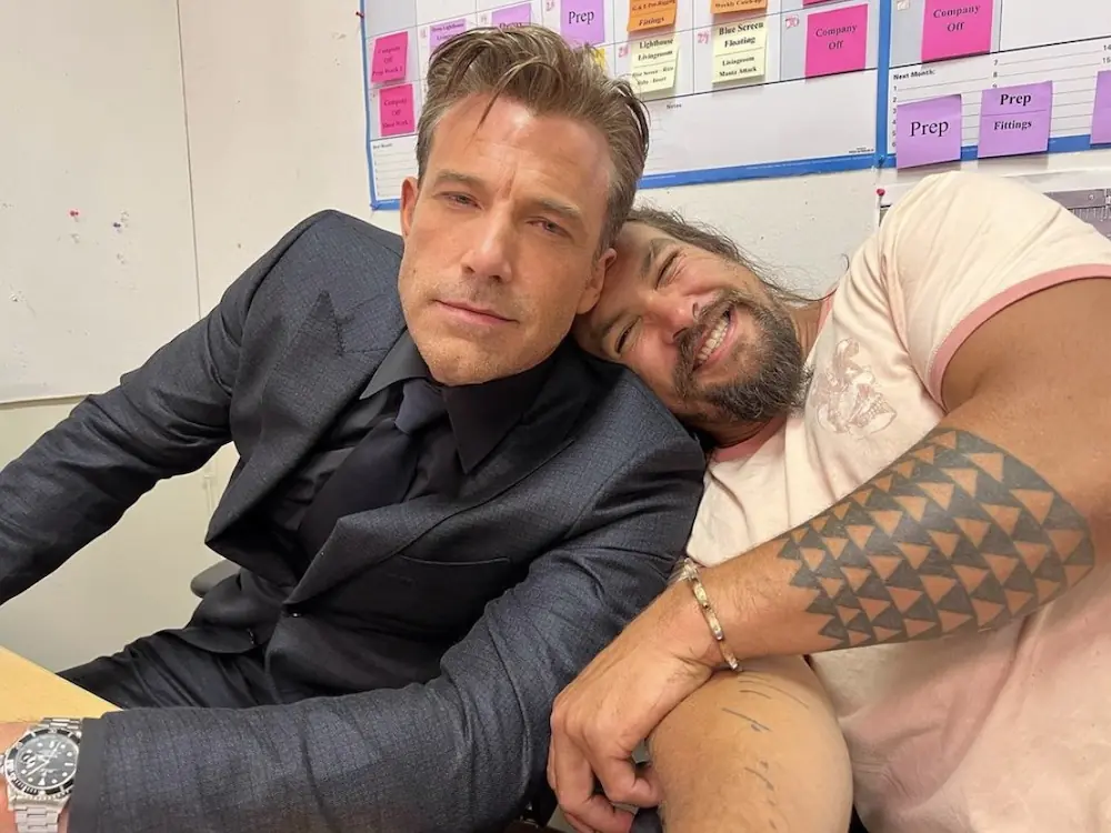 班艾佛列克宣布加盟《水行俠2》！Jason Momoa 搶先公開「蝙蝠俠」回歸合體照！