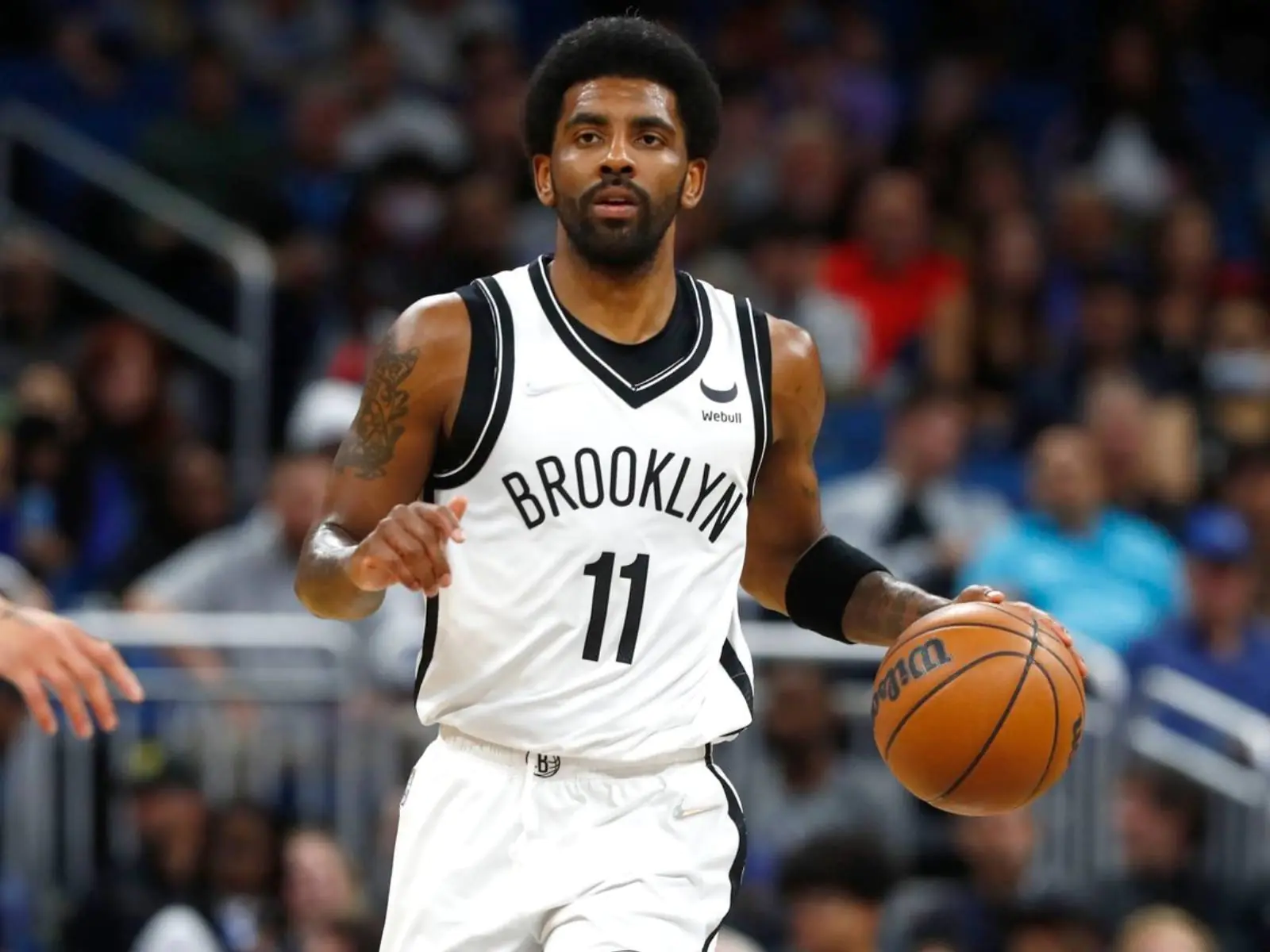 NBA／「如果 Kyrie Irving 是 198 公分，會像 Kobe」湖人助教用一句話誇讚，兩人只差在身高！
