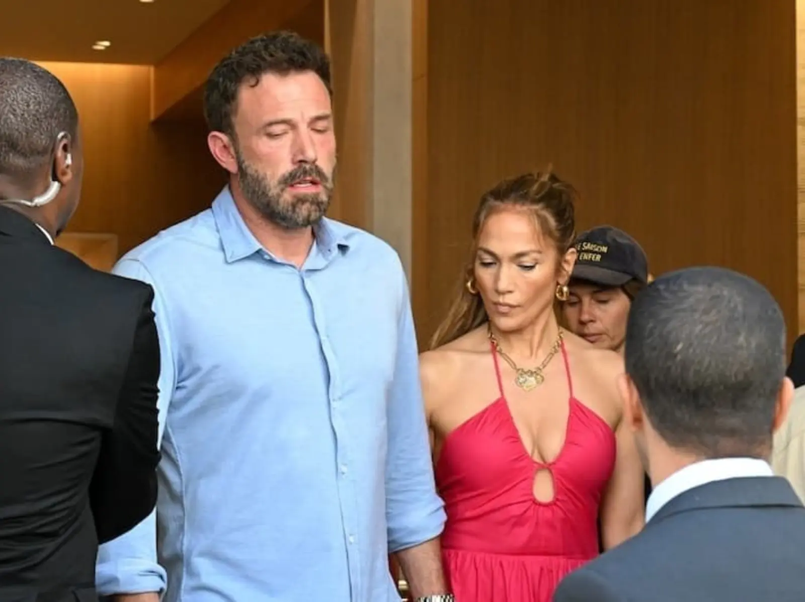 班艾佛列克 Ben Affleck 與珍妮佛羅培茲新婚後爆憔悴，前妻關心：「很怕他蠟燭好幾頭燒！」