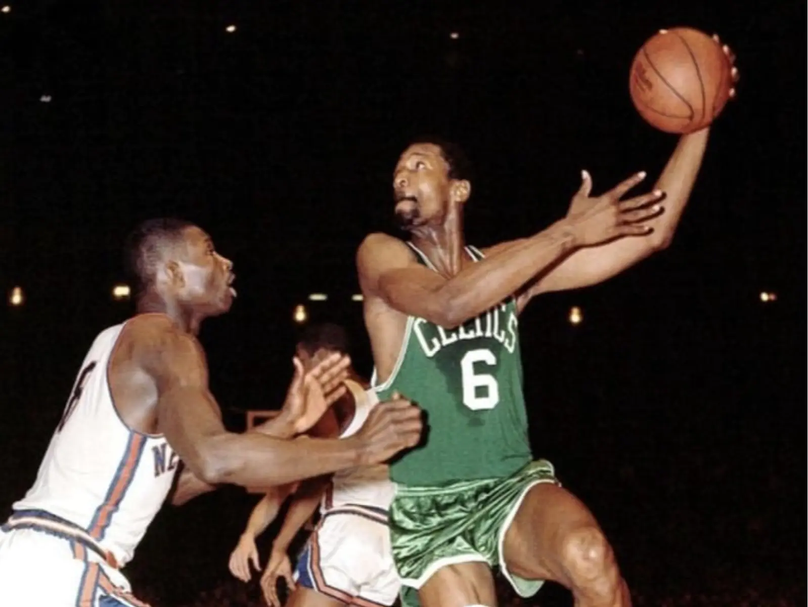 NBA 全面退休 6 號球衣紀念已故傳奇球星「Bill Russell」，成史上第一個全聯盟退休號碼！