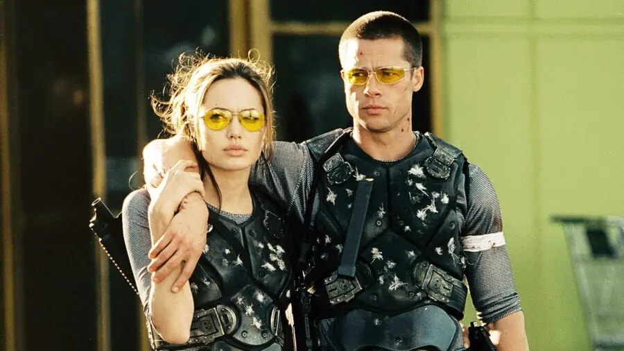 布萊德彼特 Brad Pitt 爭吵時在安潔莉娜裘莉頭上撒啤酒，疑似是壓垮婚姻原因！