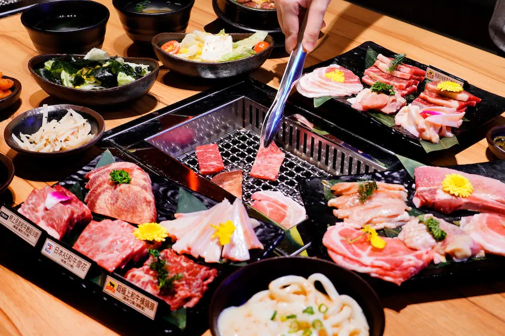 馬辣新品牌「燒肉 Cha Cha」進駐西門町！高 CP 值個人式燒肉、自助吧吃到飽！