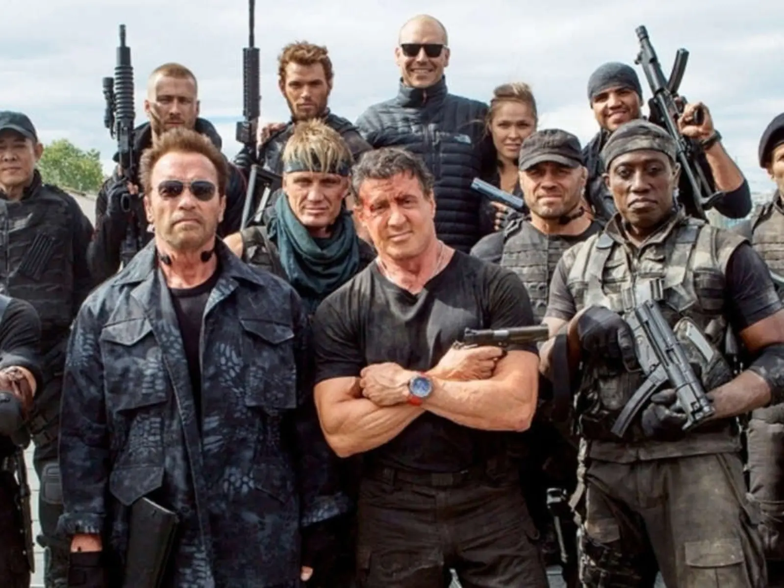 《浴血任務》席維斯史特龍 Sylvester Stallone 曬超狂勇猛大肌肌，看不出 76 歲！