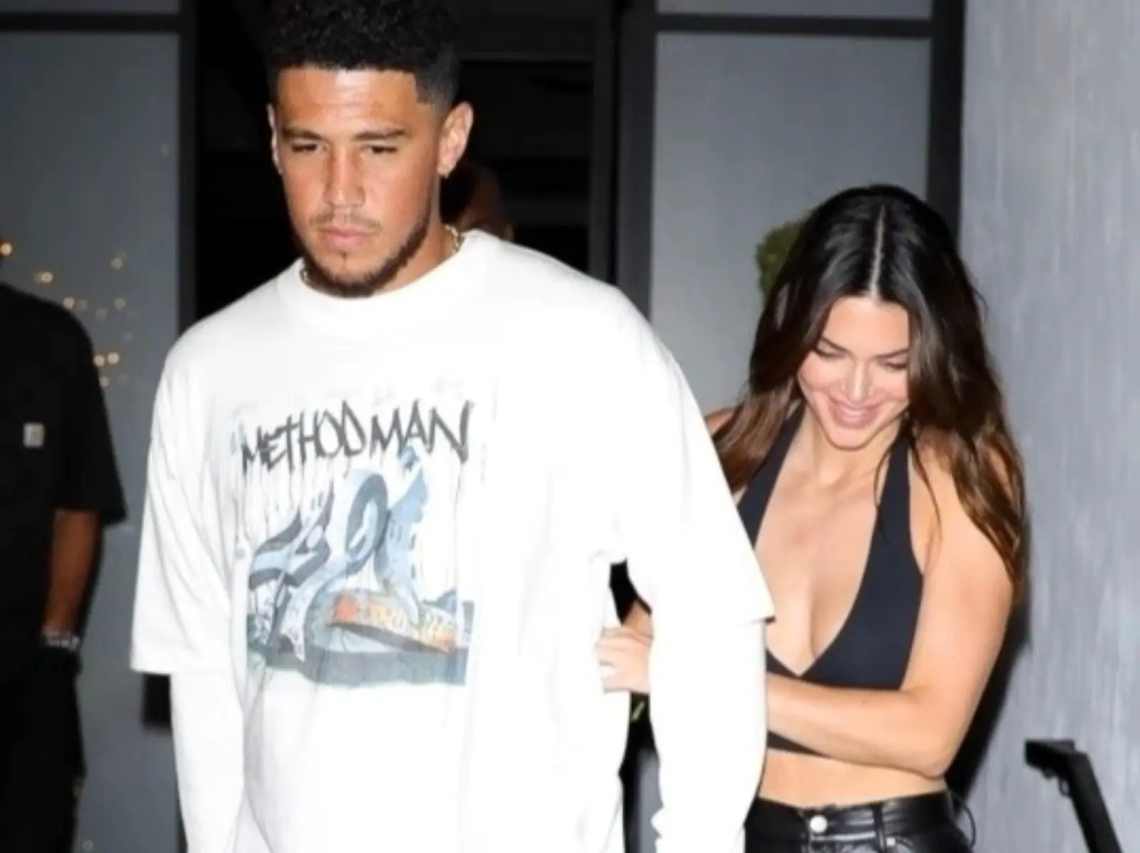Kendall Jenner 與  Devin Booker 再度合體放閃，女方幸福依偎閃度爆表！