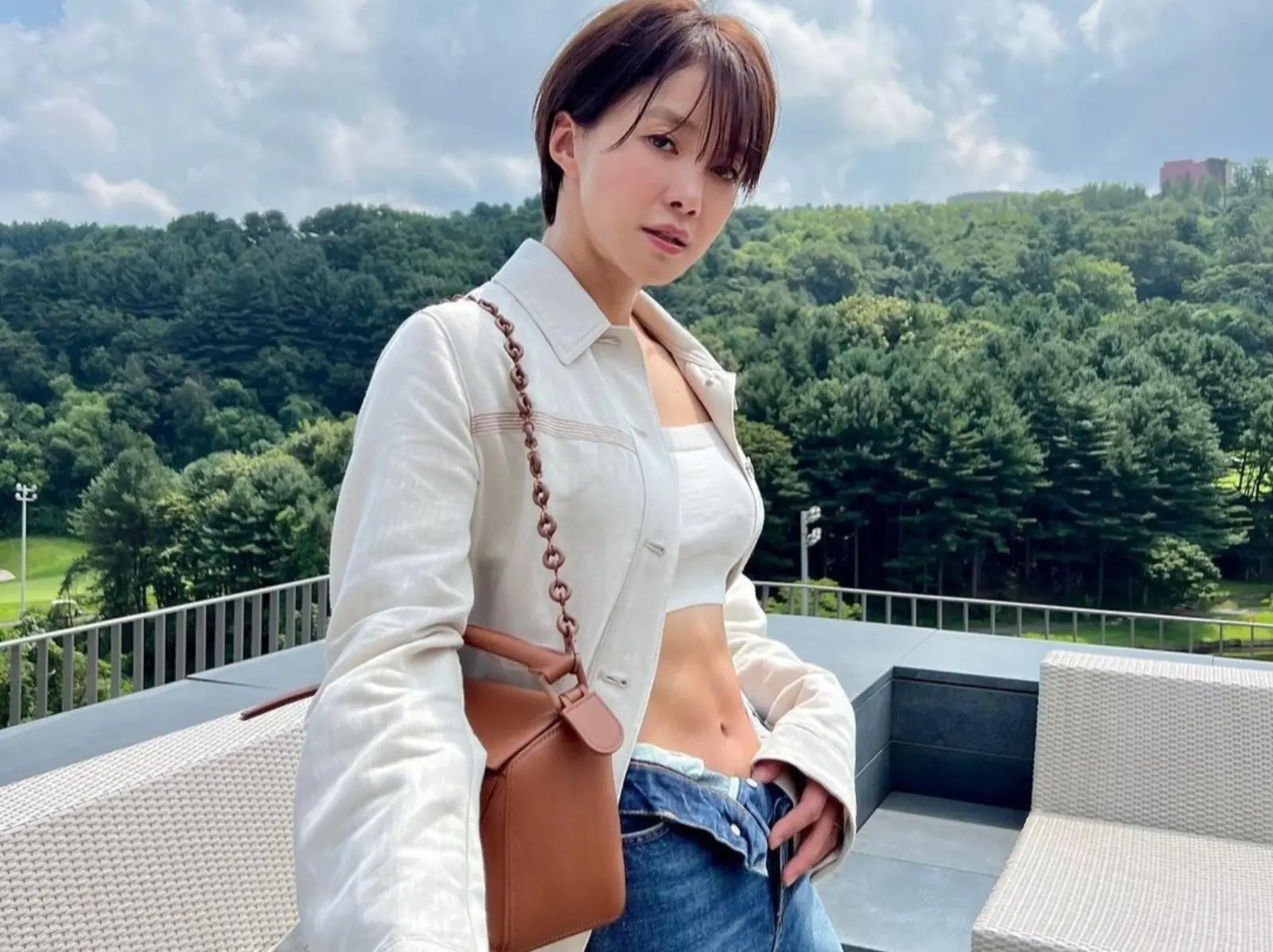 《Sweet Home》李是英曬操肌影片，驚人肌肉線條全網怕爆！