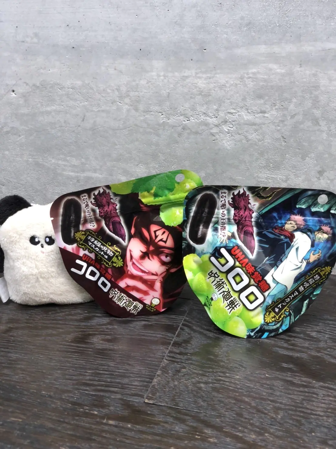 日本 UHA 味覺糖聯名《咒術迴戰》推出「宿儺手指軟糖」，台灣 DON DON DONKI 唐吉訶德就買得到！