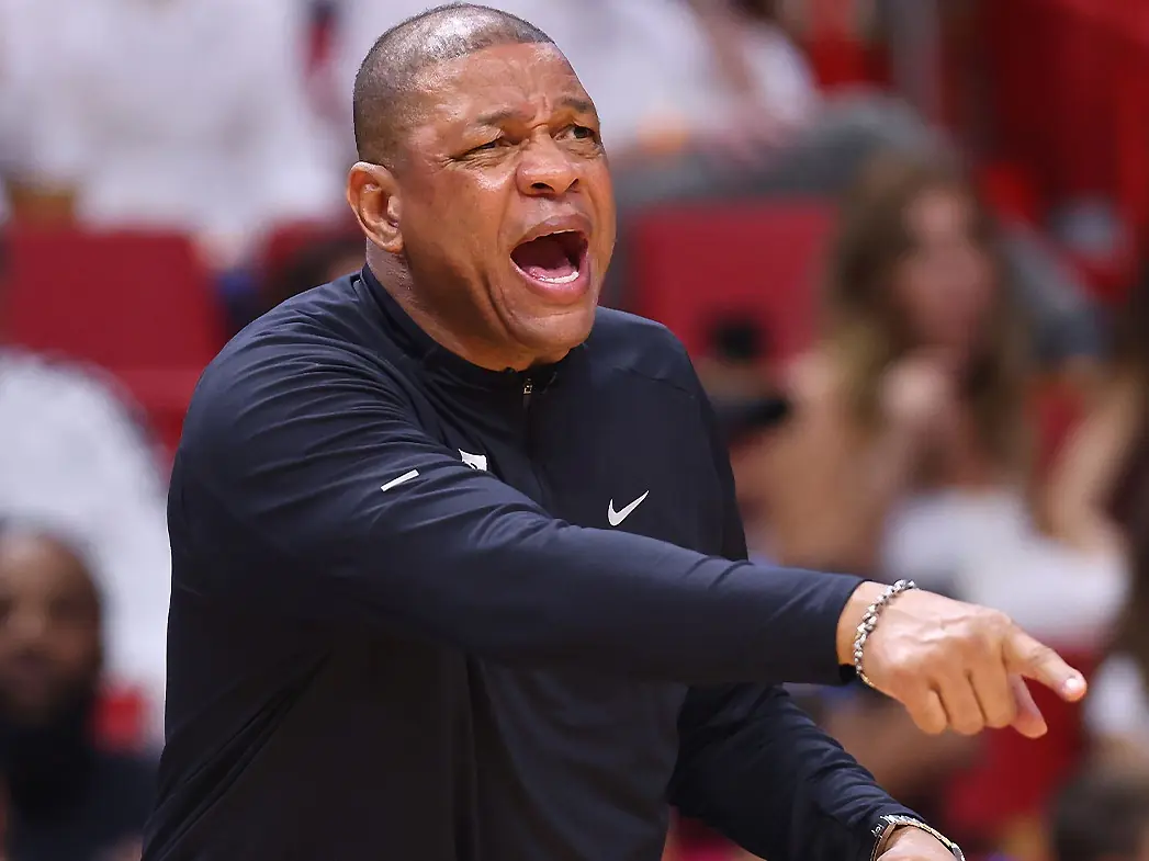 NBA／76 人隊總教練 Doc Rivers 推特 Twitter 按讚色情內容被抓包，「超重口味」網友備份瘋傳！