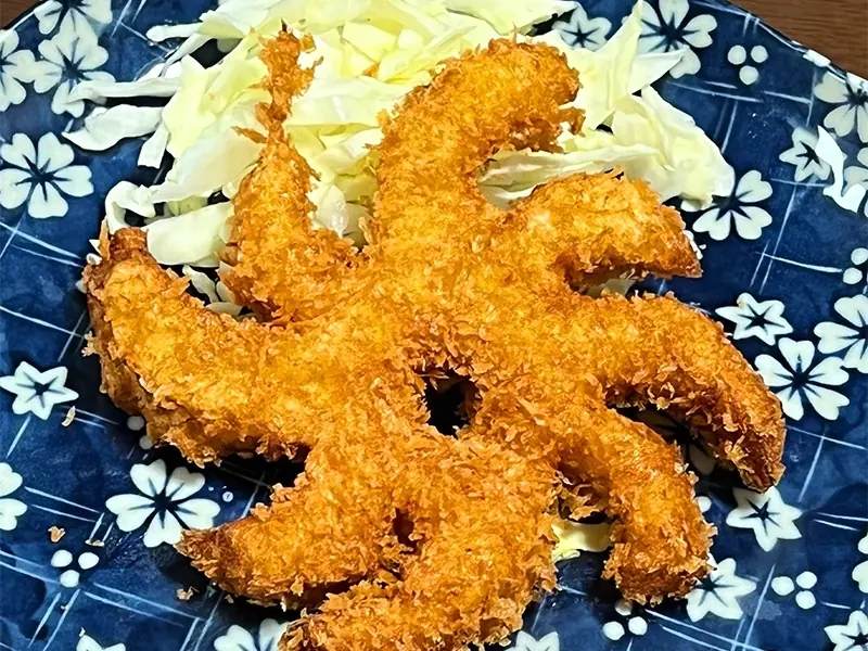 日本推特 Twitter 網友自製「颱風可樂餅」，每年技術都在進化！