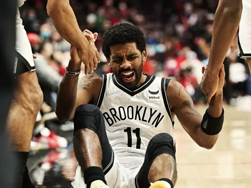 NBA／籃網球星 Kyrie Irving 向大眾喊話：「強制接種疫苗，是歷史上嚴重的侵犯人權行為！」