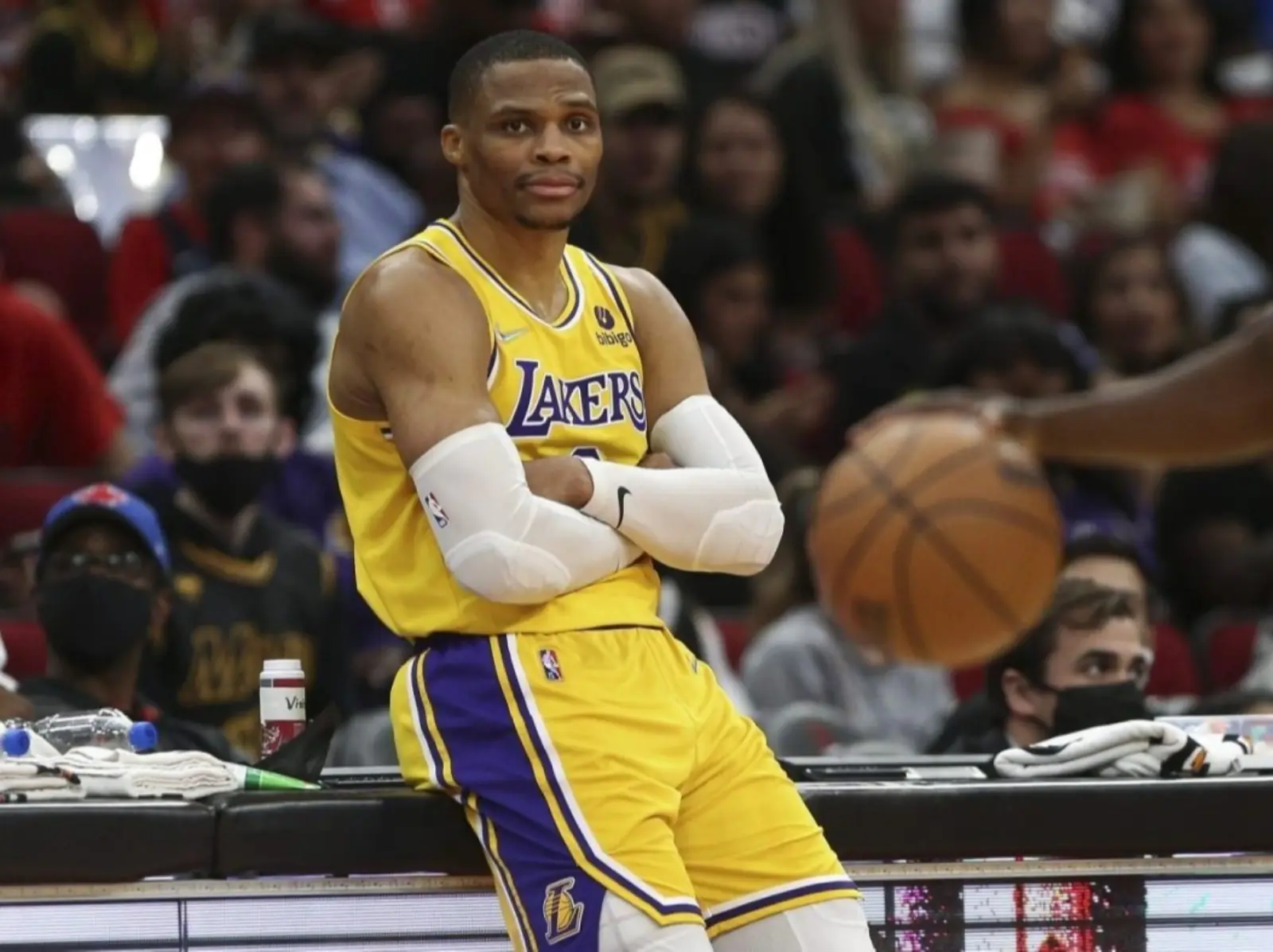 NBA／Westbrook 老婆 IG 發文用「神比喻」疑似暗諷湖人，網友力挺：「確實中肯！」