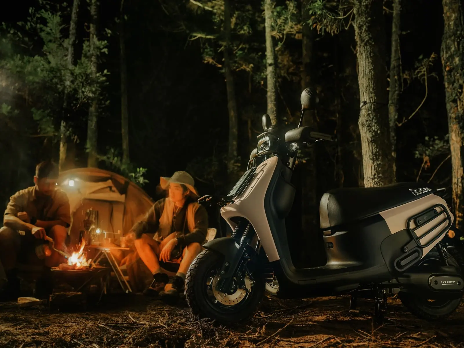 #還想往哪跑？Gogoro 打造跨界輕越野機車，讓你說走就走！ 男人的浪漫 - 機車露營：「野巡者」跨地形動態模式，開啟山林之旅！