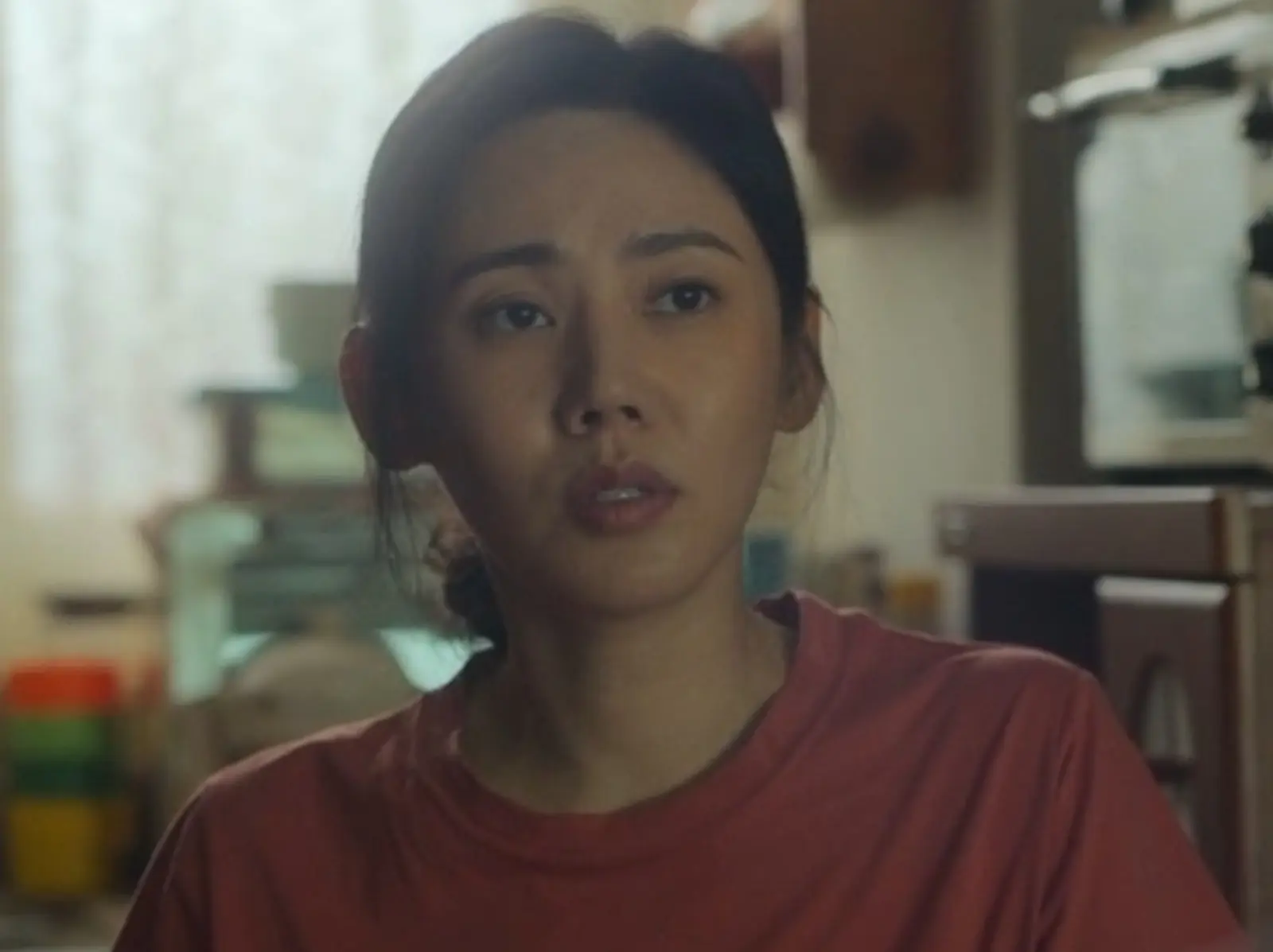 關於《毒梟聖徒》秋瓷炫 5 件事：和彭于晏虐演《戀香》爆紅、18 年後美貌一點都沒變！