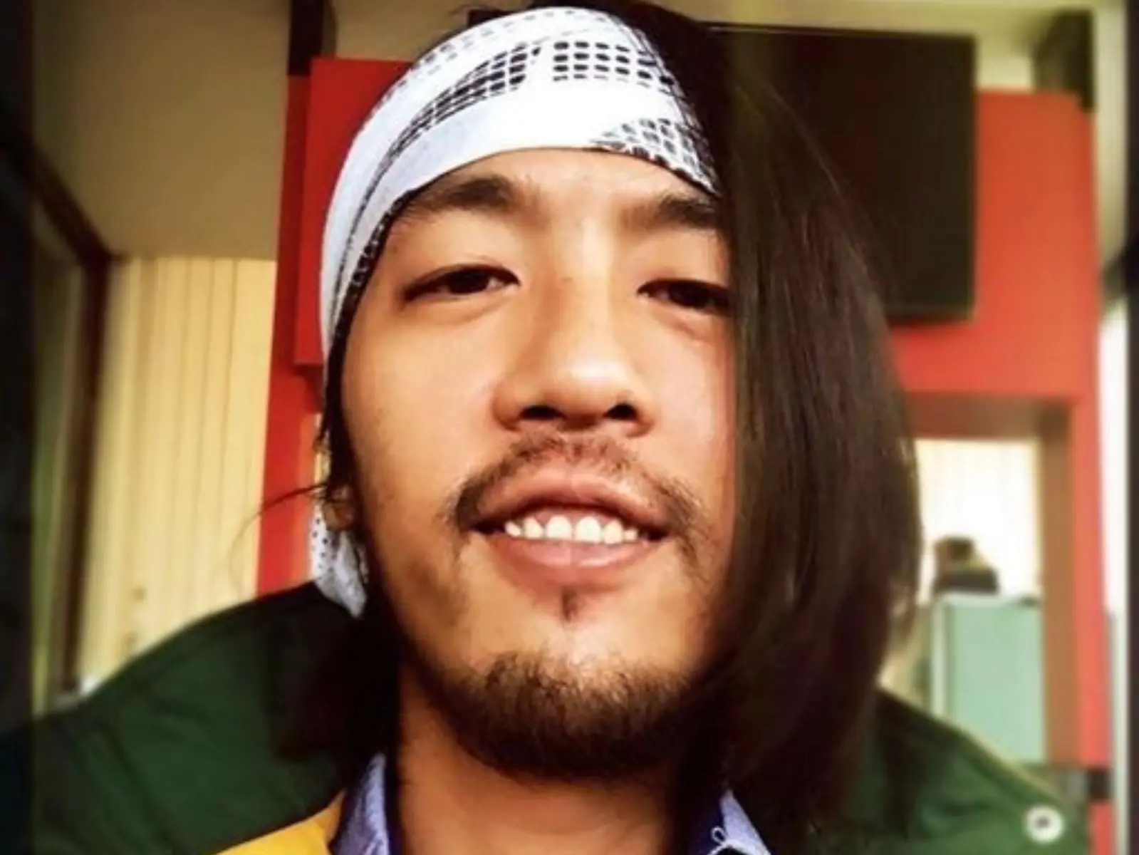 曾揍過林俊傑！陳老師遭嗆「只敢打明星增加曝光」，超有愛回應再度圈粉網友