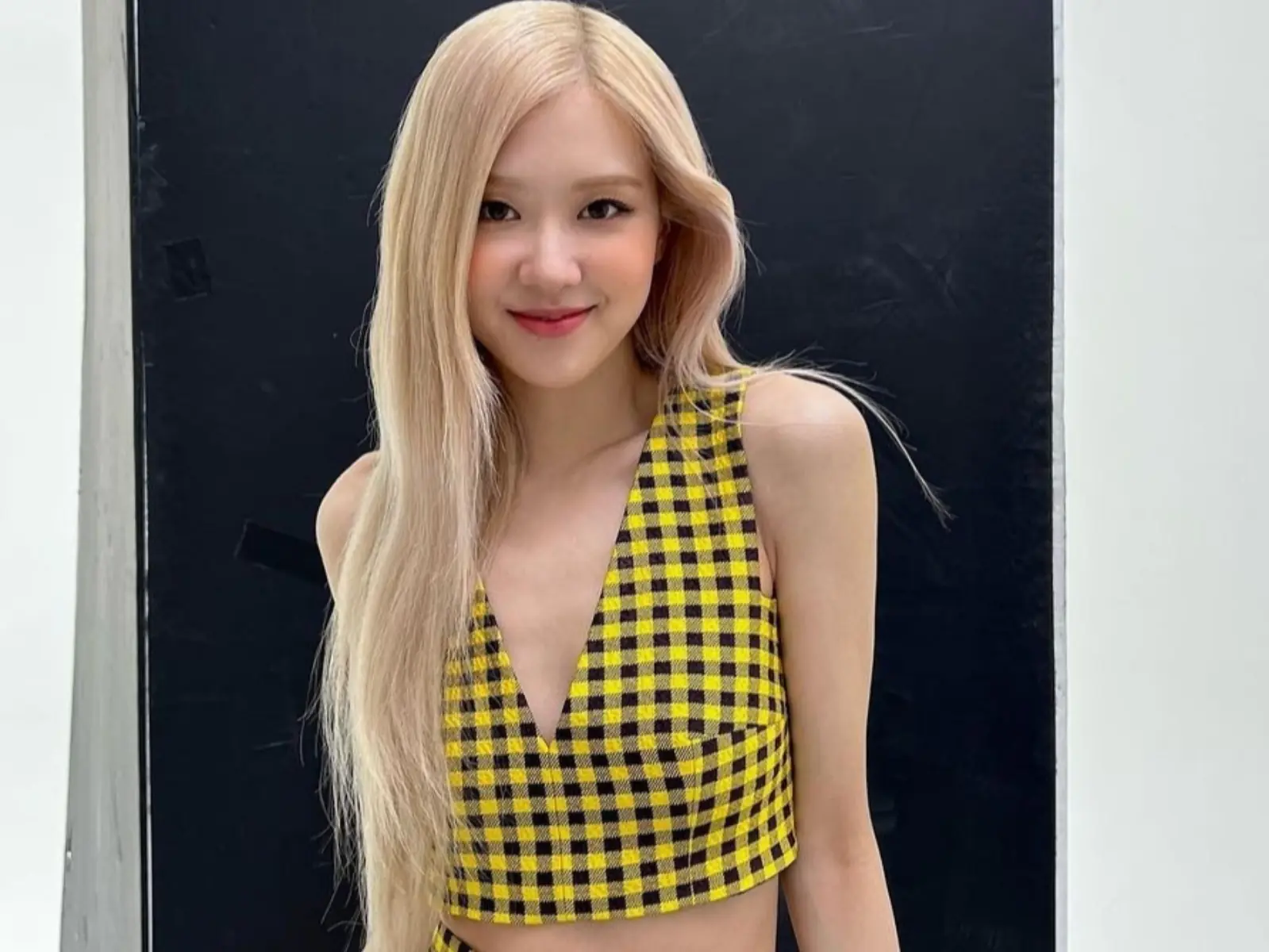 BLACKPINK Rosé 低配版瘋傳，引網批：「不能說不像，但下次別仿了！」
