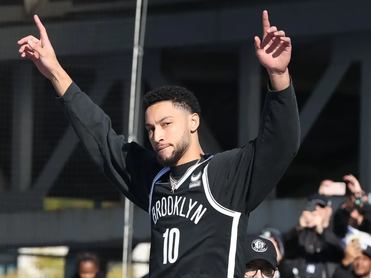 NBA／籃網球星 Ben Simmons「投籃麵包」影片遭瘋傳，本人不爽：以為我每球都會麵包喔？