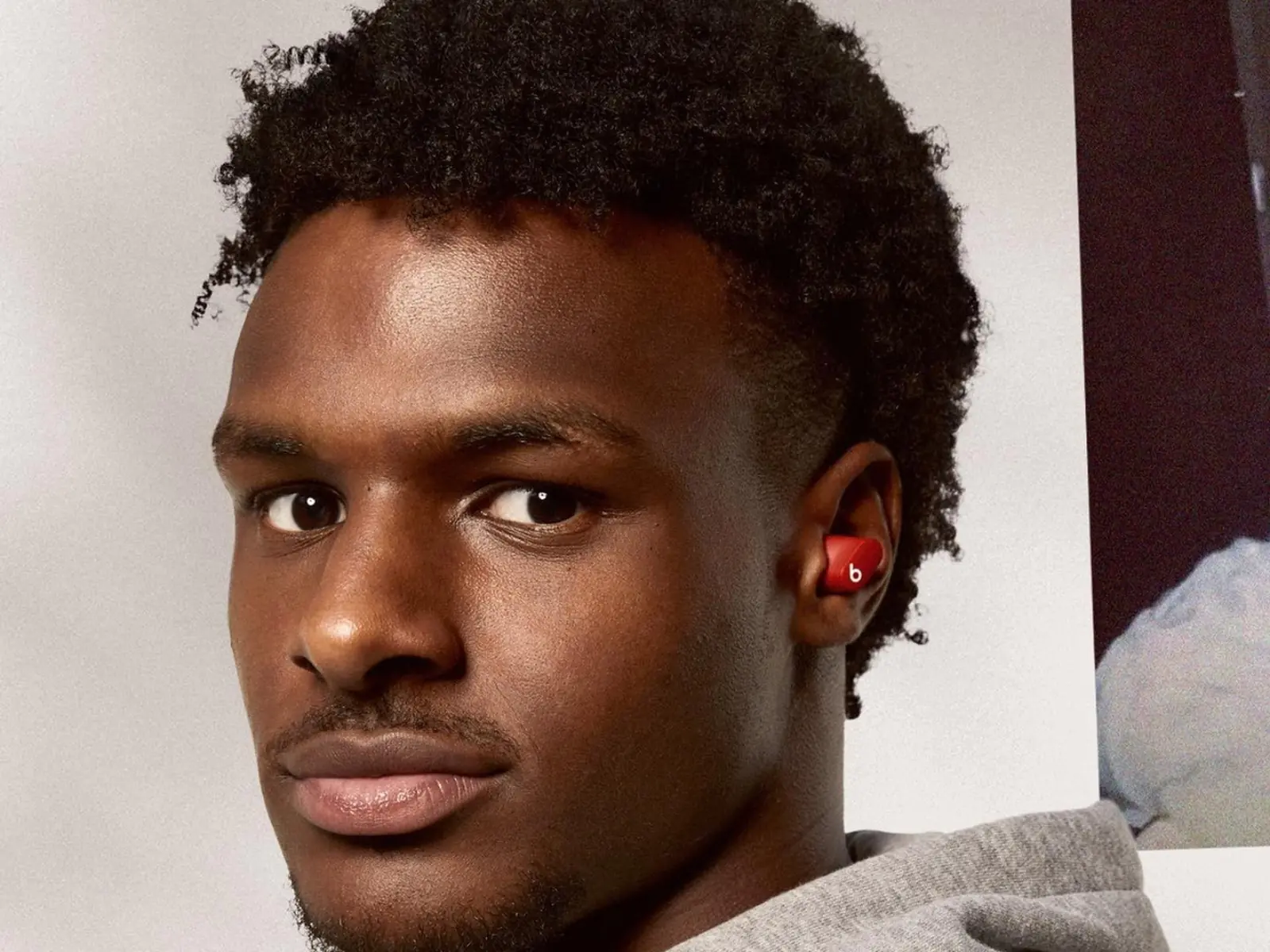 詹皇大兒子 Bronny James 成為 Beats By Dre 品牌代言人，繼 Nike 後又有新合約代言接不完！